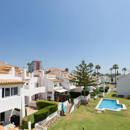 Wave Sounds, Bbq, Outdoor Dinner, Beachth Holiday home *