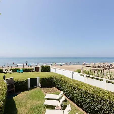 Wave Sounds, Bbq, Outdoor Dinner, Beachth Holiday home